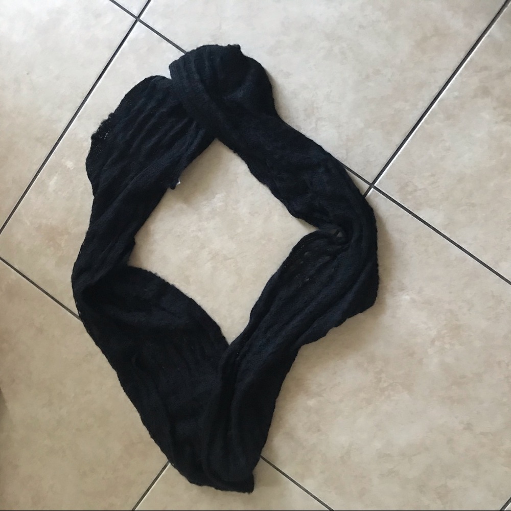 Clothes - Picture 9 of 15
